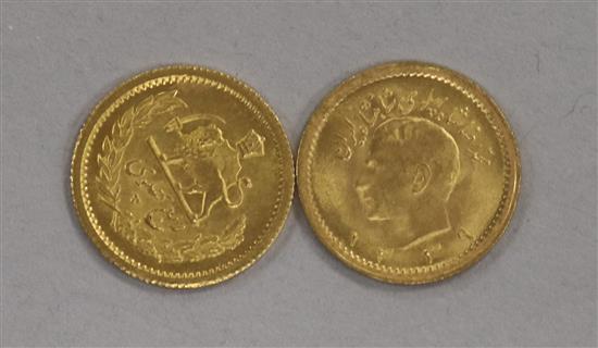 Two Iranian Quarter Pahlavi gold coins, 4.1g